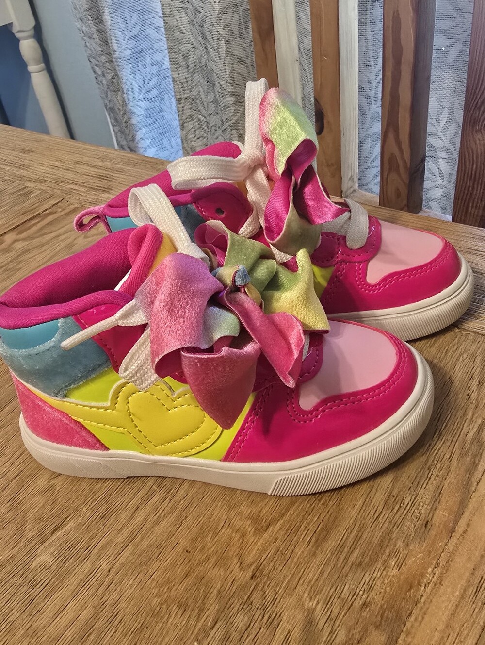 JOJO GIRLS pink Hightops Sz 9